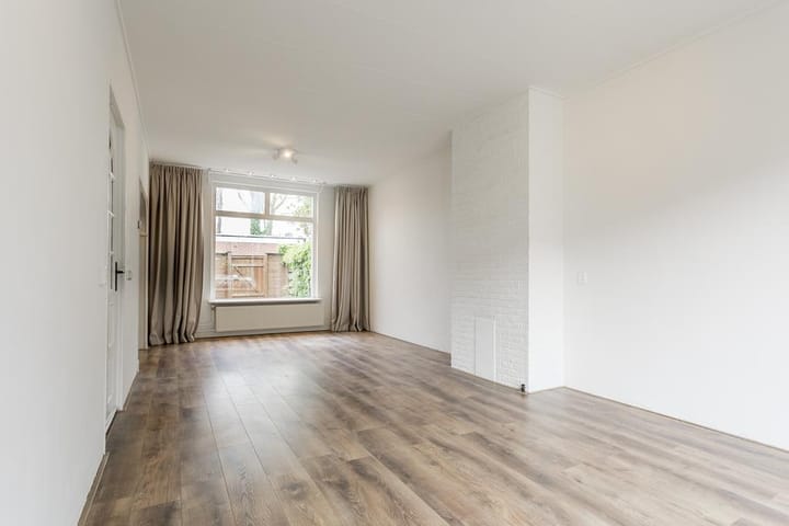 Foto 3 van Jan van Galenstraat 27