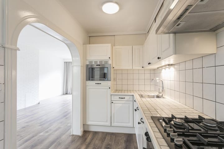 Foto 5 van Jan van Galenstraat 27