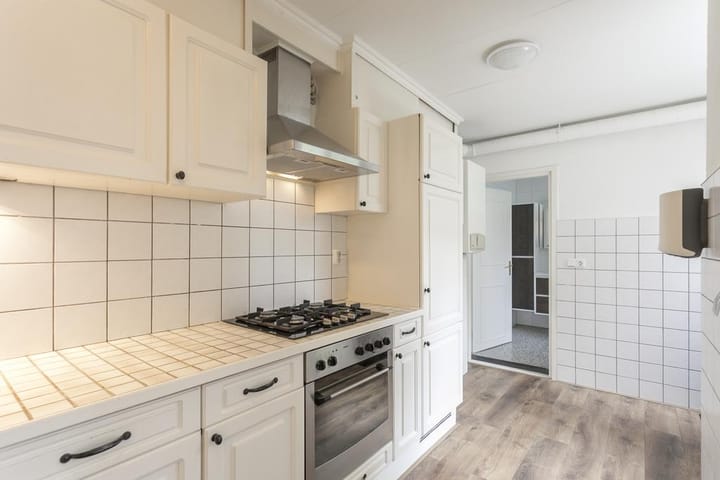 Foto 8 van Jan van Galenstraat 27