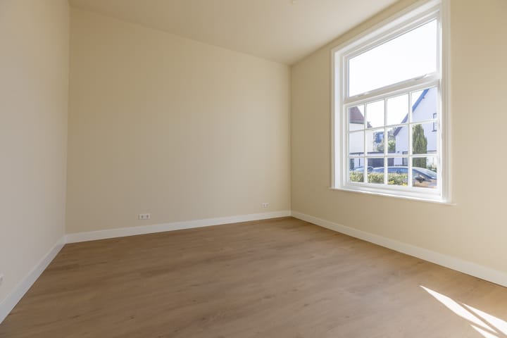 Foto 4 van De Genestetlaan 11