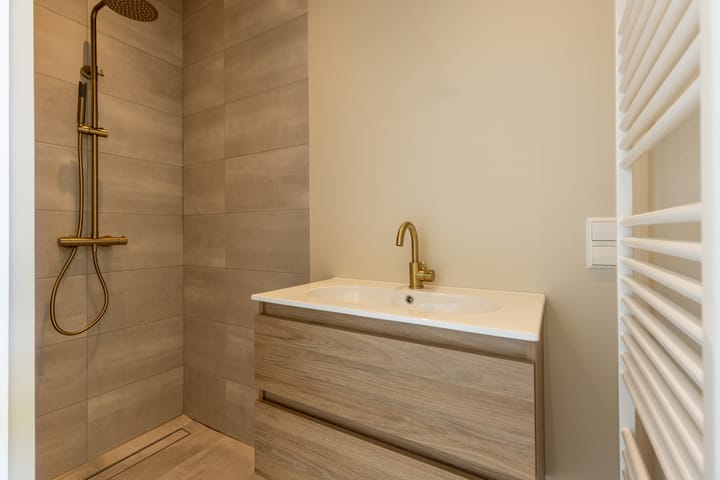 Foto 6 van De Genestetlaan 11