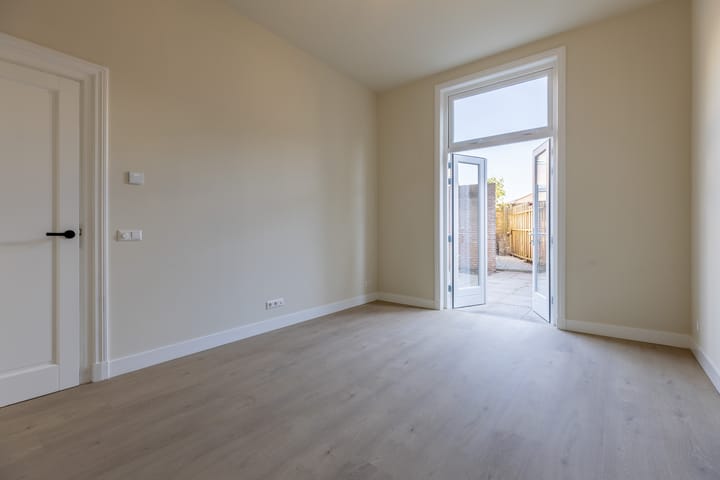 Foto 9 van De Genestetlaan 11