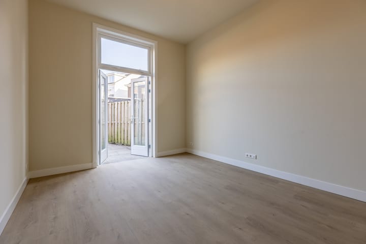 Foto 10 van De Genestetlaan 11