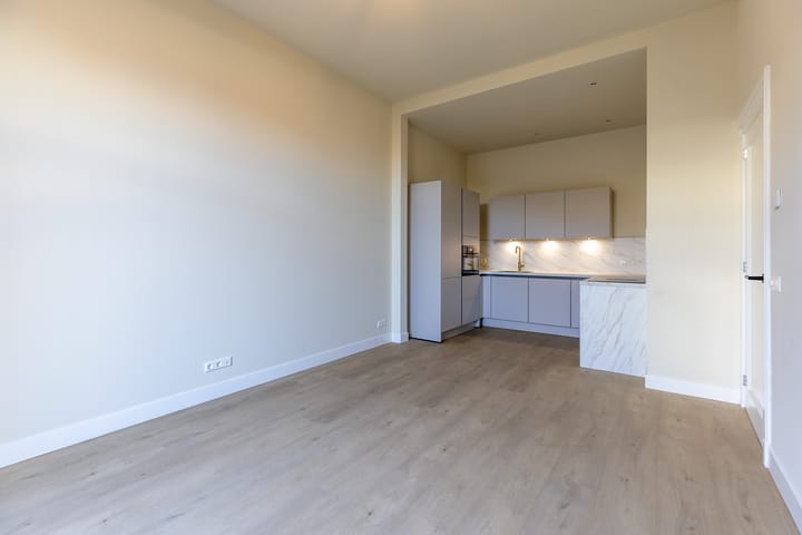 Foto 13 van De Genestetlaan 11