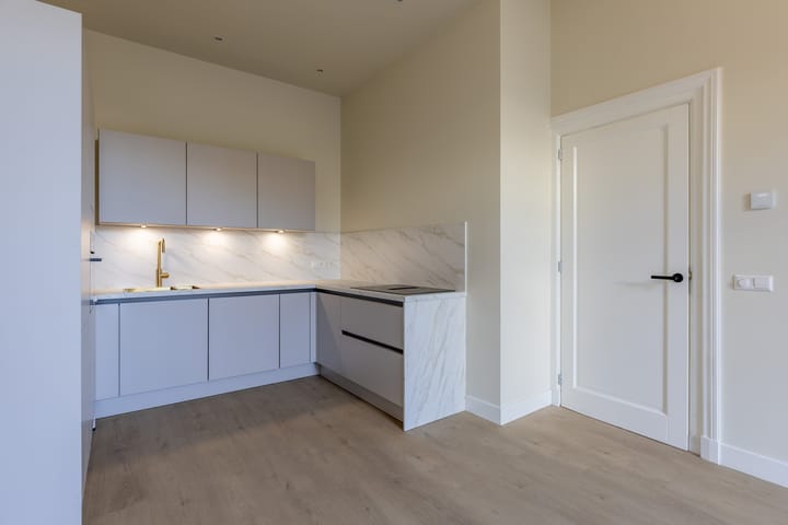 Foto 14 van De Genestetlaan 11