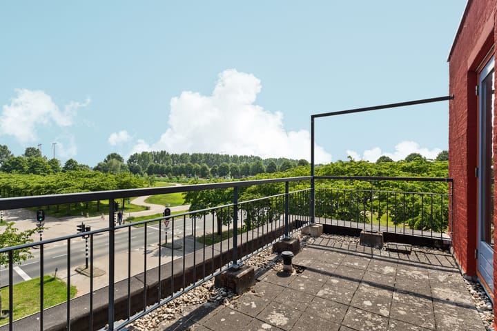 Foto 5 van Mahoniestraat 1