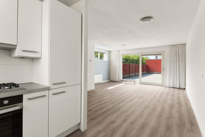 Photo 10 of Mahoniestraat 1