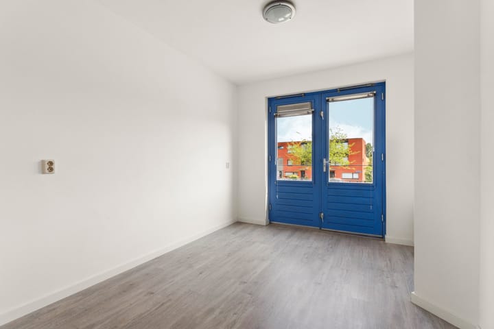 Photo 23 of Mahoniestraat 1