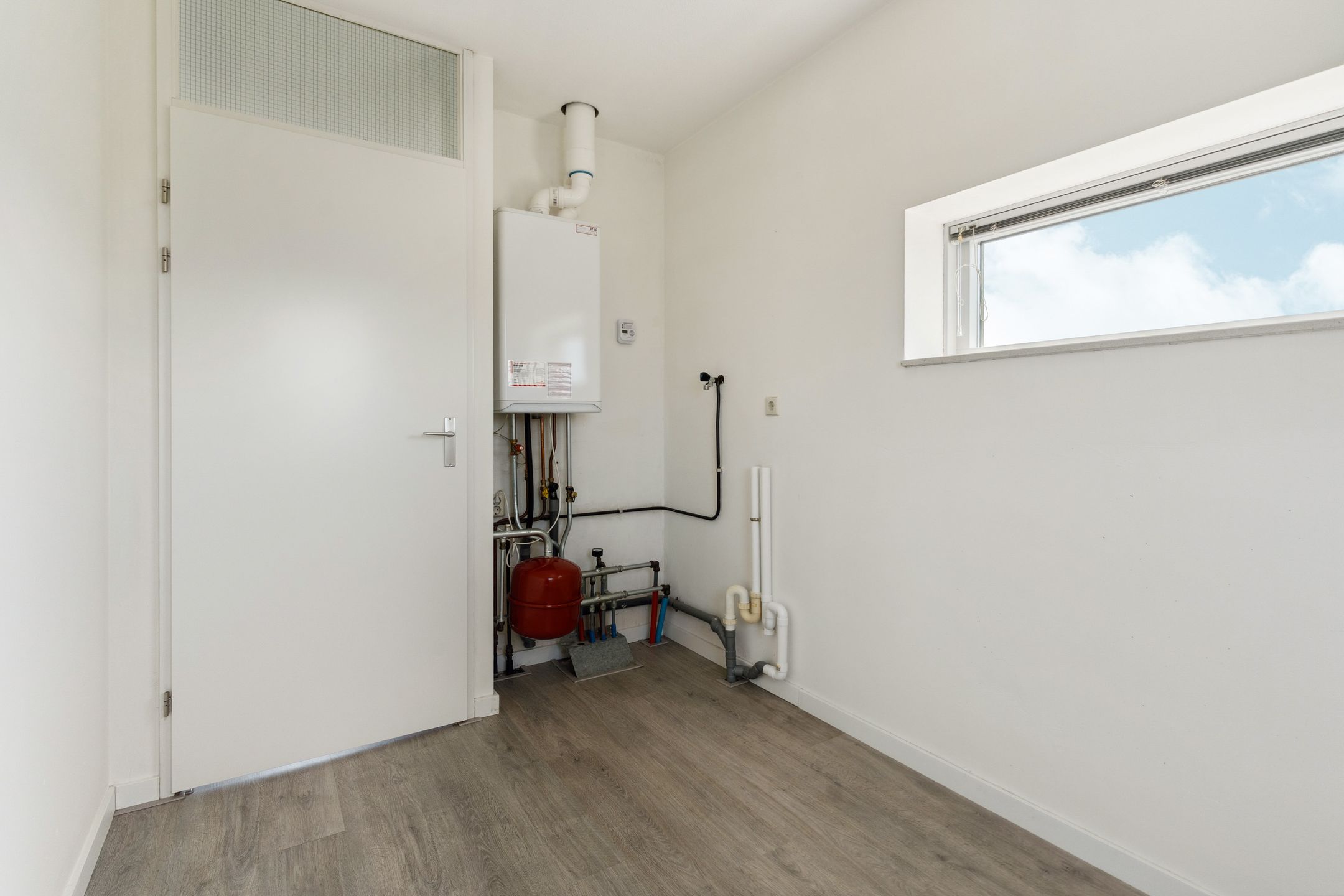 Photo 36 of Mahoniestraat 1