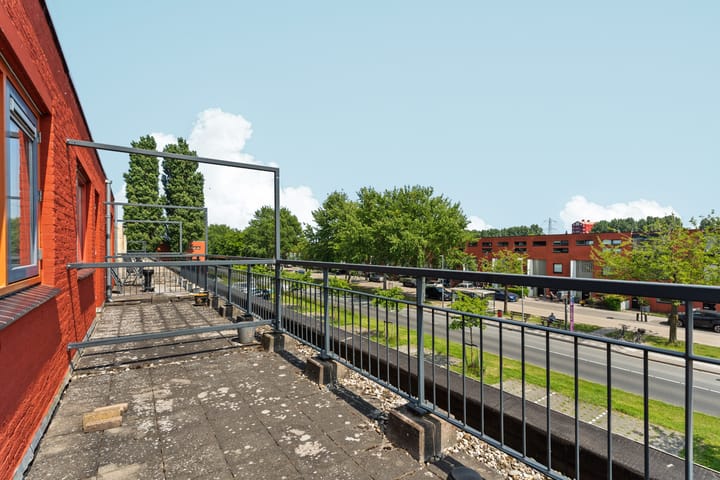 Photo 38 of Mahoniestraat 1