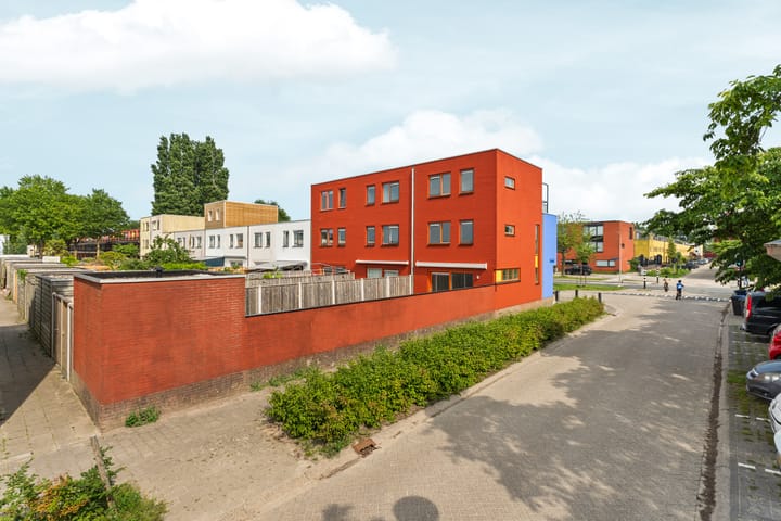 Photo 43 of Mahoniestraat 1