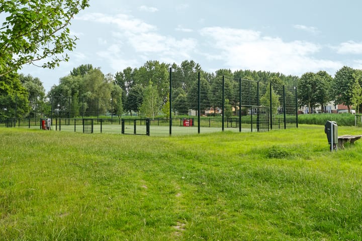 Photo 46 of Mahoniestraat 1