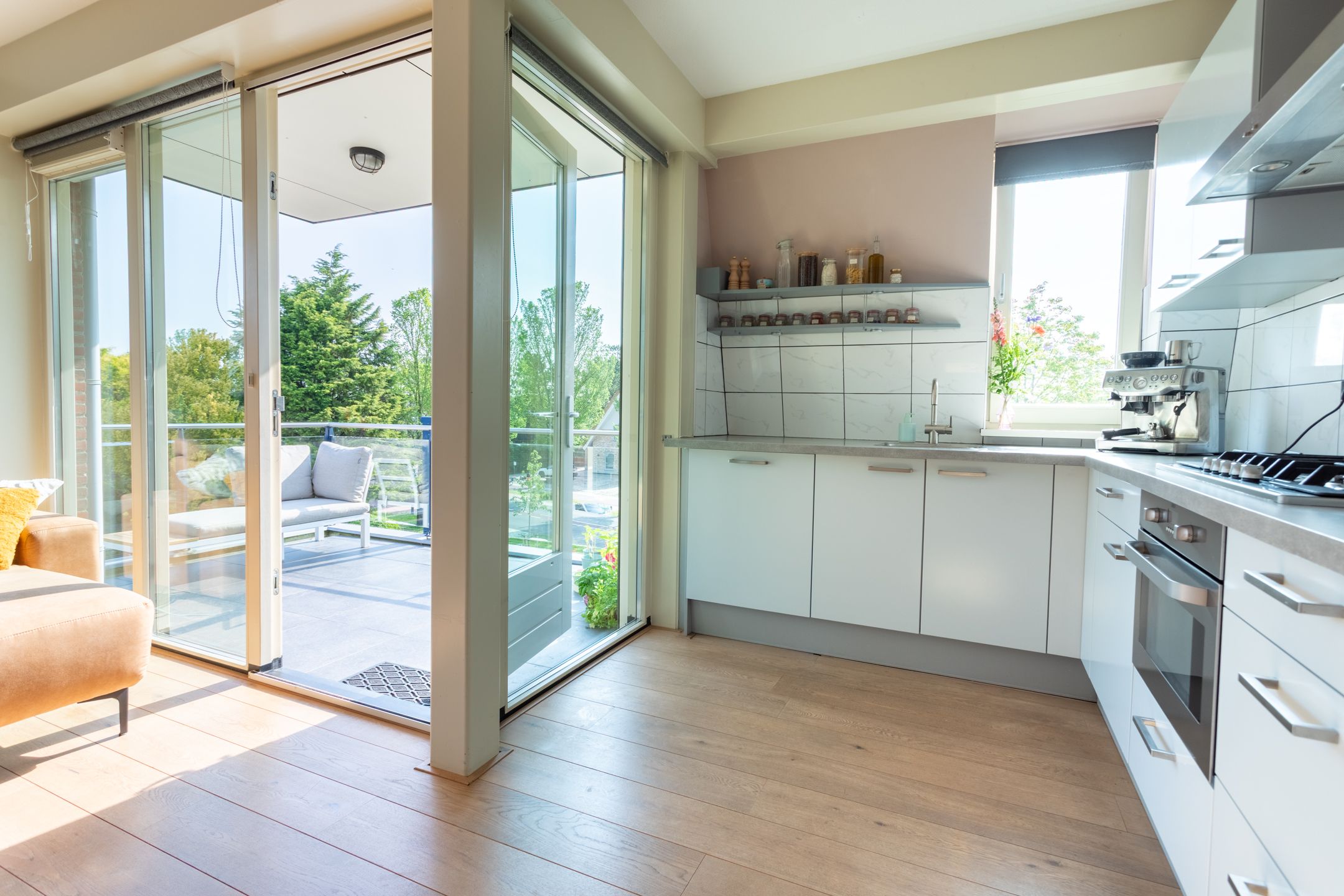 Foto 6 van Rijksweg 45-G