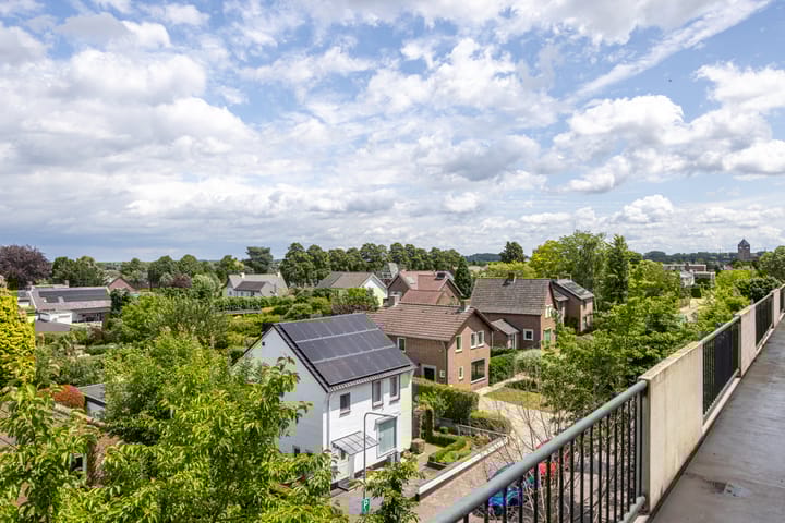 Photo 6 of Irenestraat 66