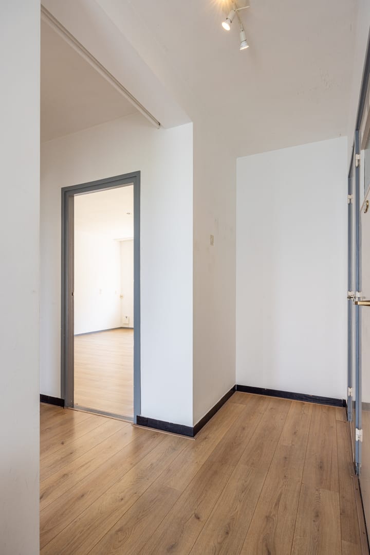 Photo 11 of Irenestraat 66