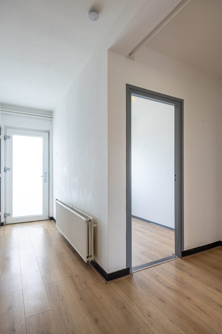 Photo 12 of Irenestraat 66