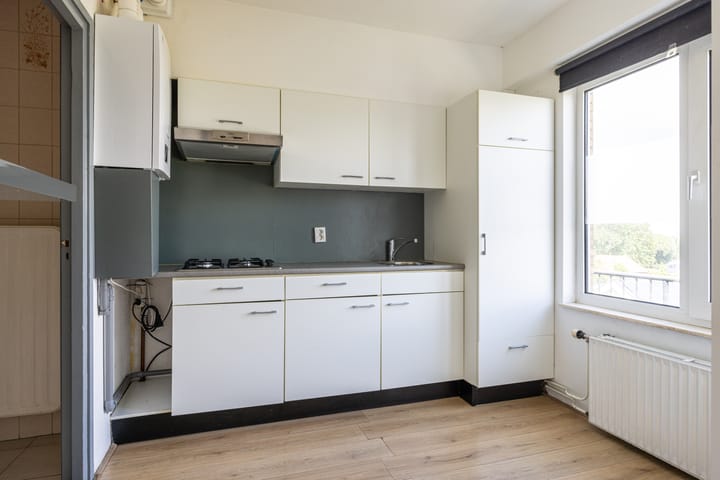 Photo 13 of Irenestraat 66