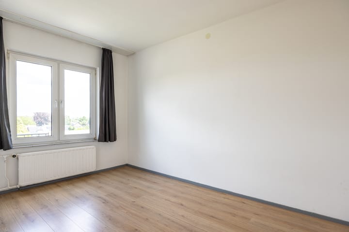 Photo 19 of Irenestraat 66