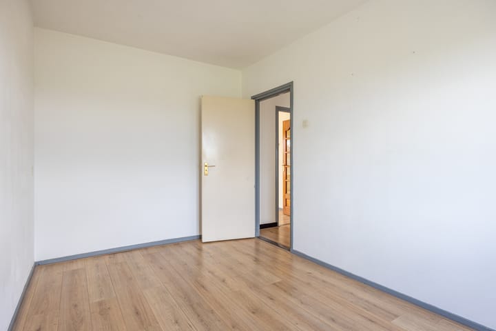 Photo 21 of Irenestraat 66