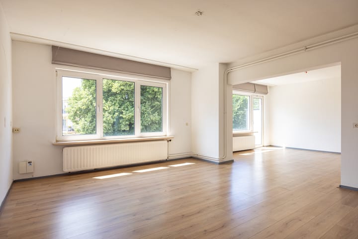 Photo 23 of Irenestraat 66