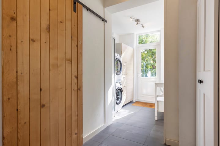 Foto 15 van Staringlaan 1