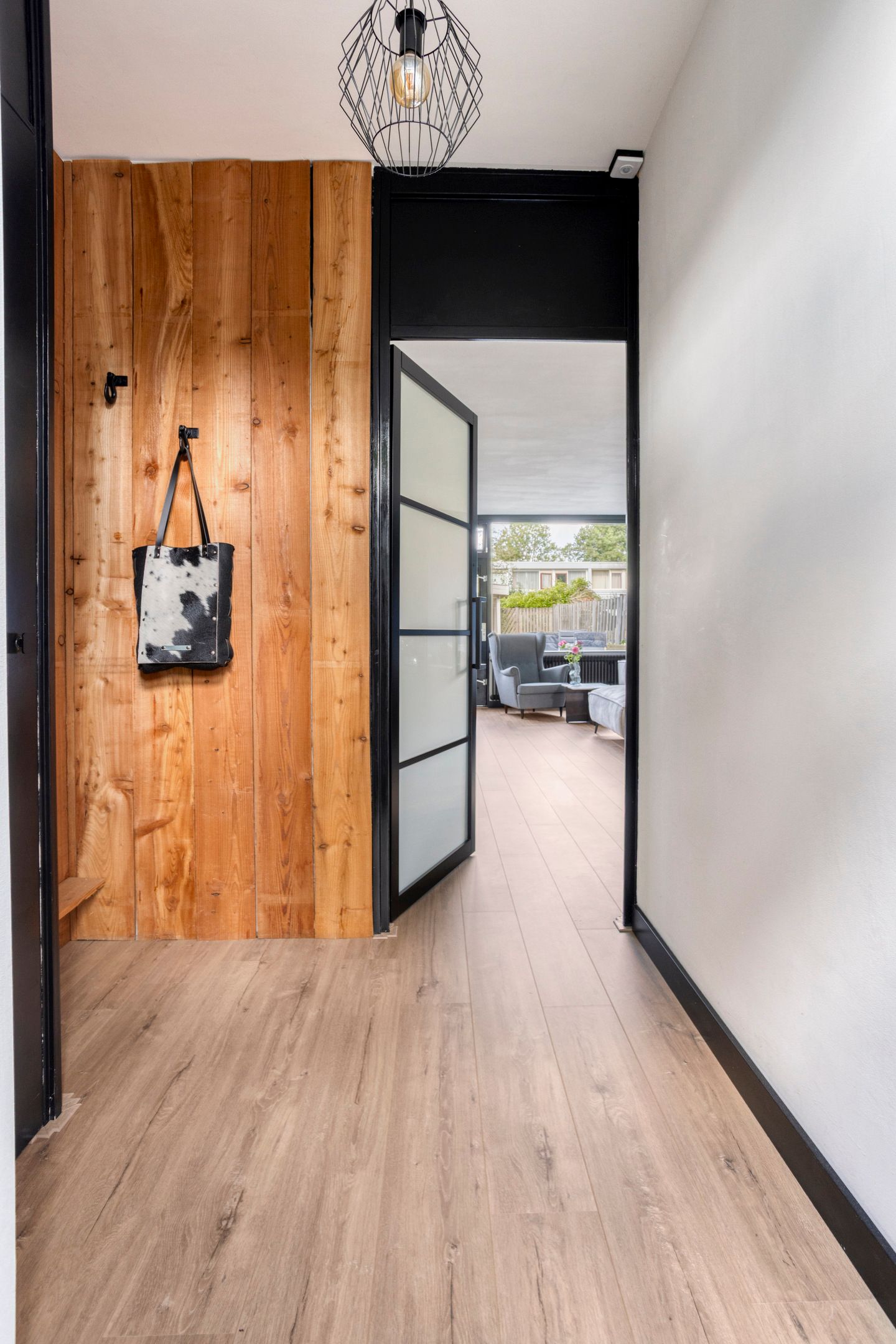 Photo 14 of Schrijnwerkershorst 229