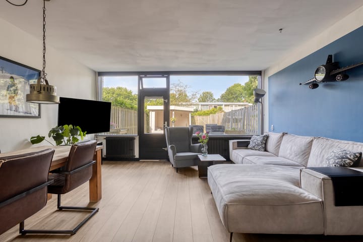 Foto 4 van Schrijnwerkershorst 229