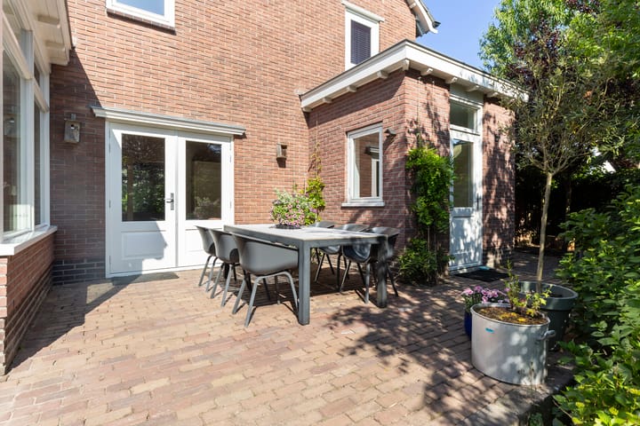 Foto 19 van Staringlaan 1