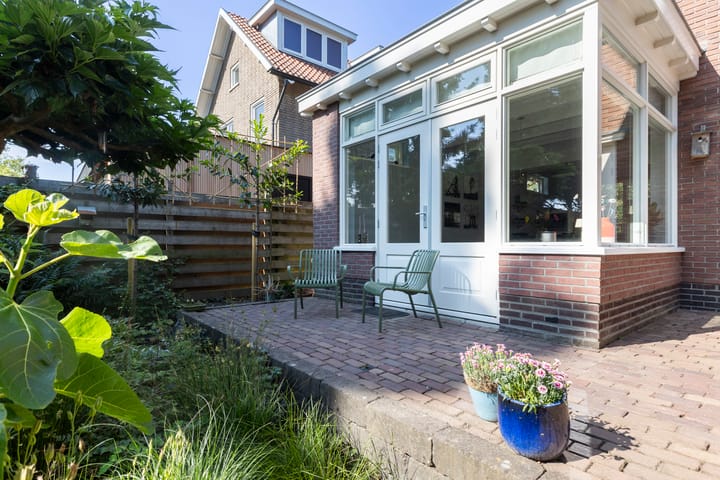 Foto 21 van Staringlaan 1