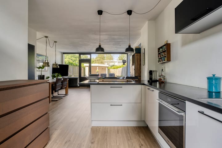 Foto 12 van Schrijnwerkershorst 229