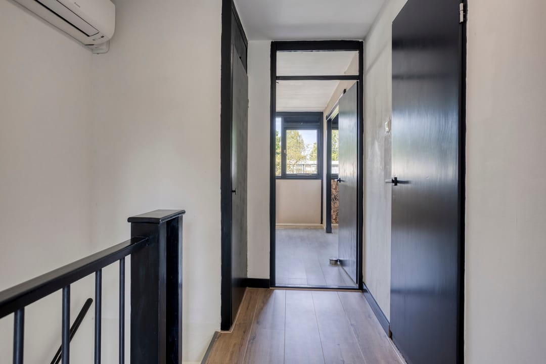 Photo 17 of Schrijnwerkershorst 229