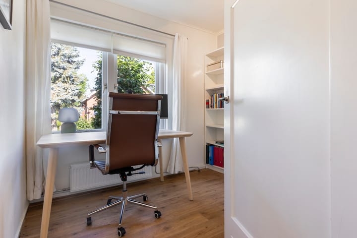 Foto 48 van Staringlaan 1