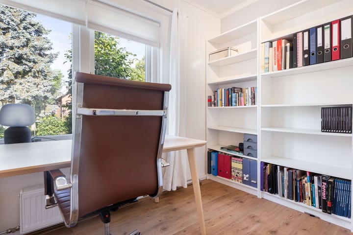 Foto 49 van Staringlaan 1