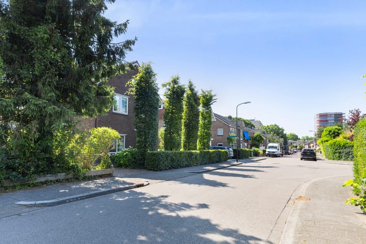 Foto 56 van Staringlaan 1