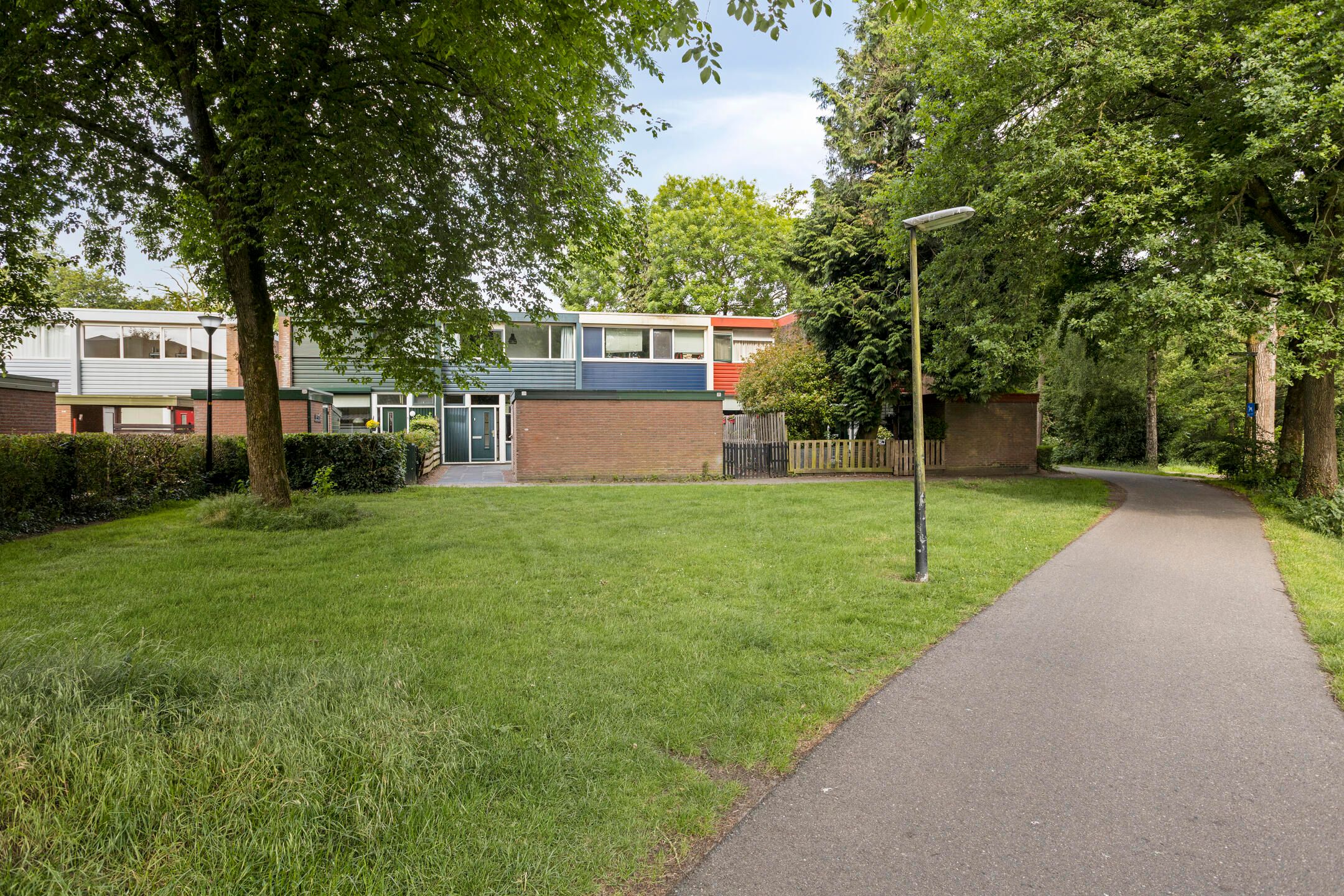 Photo 42 of Schrijnwerkershorst 229