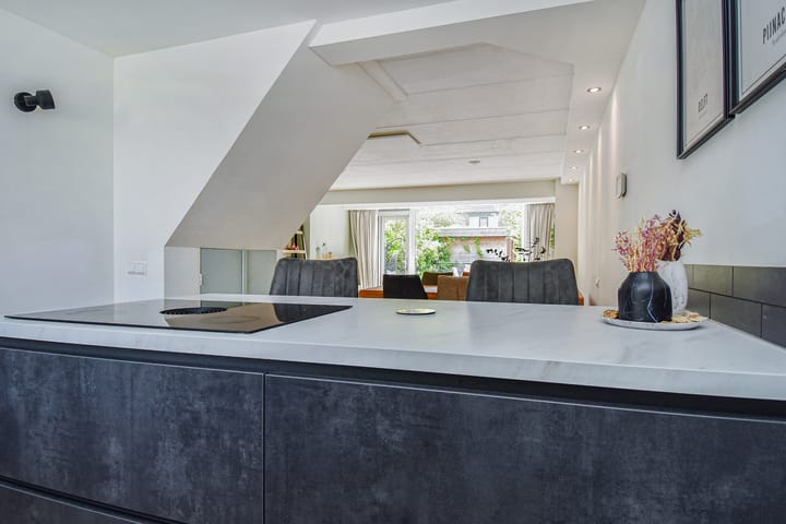 Photo 15 of Rivierenlaan 166