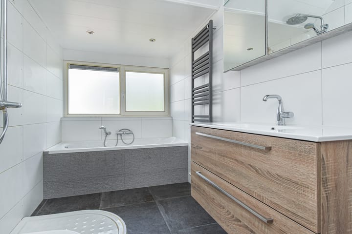 Photo 23 of Rivierenlaan 166