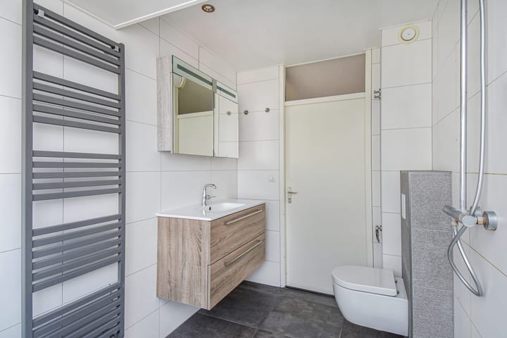 Photo 24 of Rivierenlaan 166