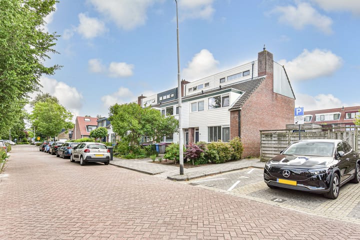 Photo 32 of Rivierenlaan 166