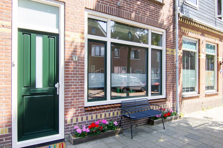 Foto 2 van Van der Hulststraat 7