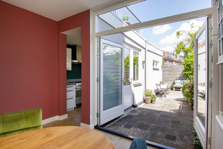 Foto 11 van Van der Hulststraat 7