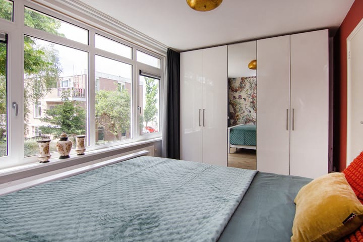 Foto 45 van Van der Hulststraat 7