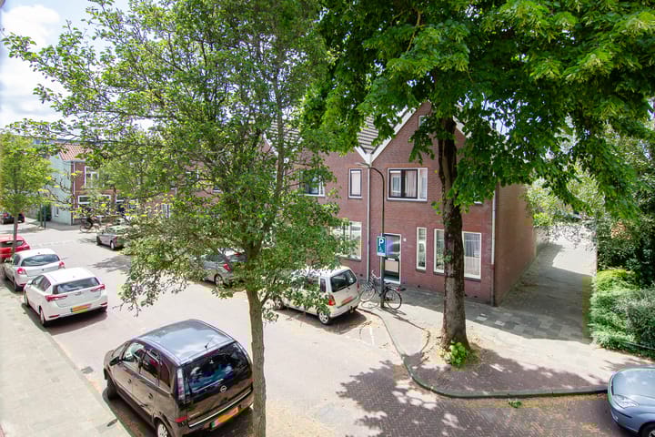 Foto 48 van Van der Hulststraat 7