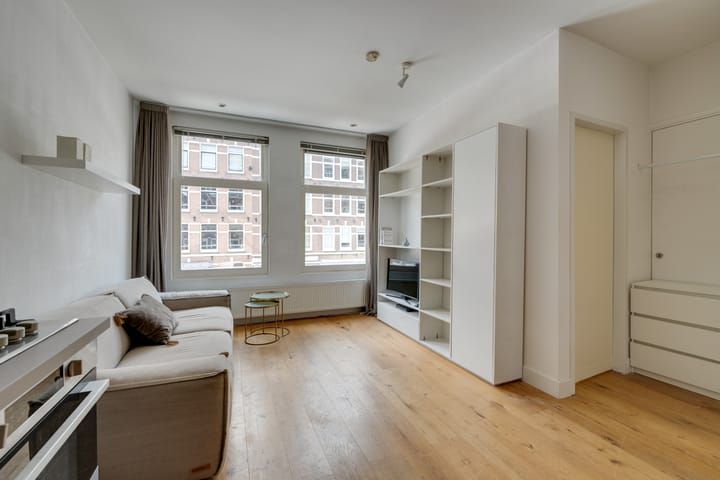 Photo 6 of Albert Cuypstraat 256-1V