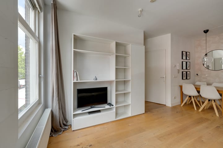 Photo 7 of Albert Cuypstraat 256-1V