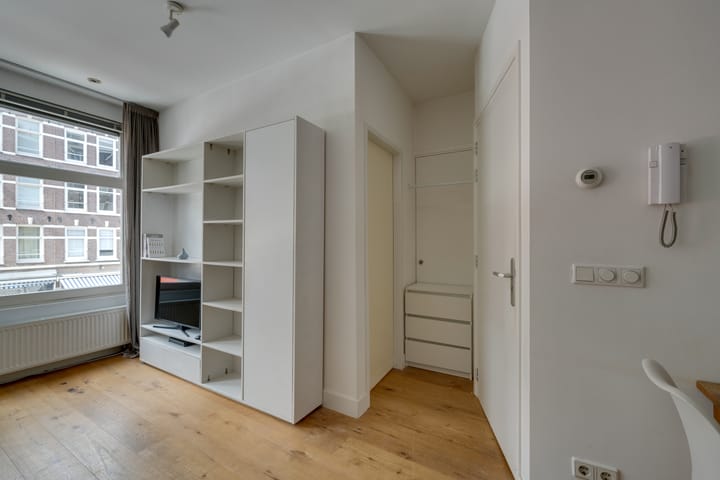 Photo 16 of Albert Cuypstraat 256-1V