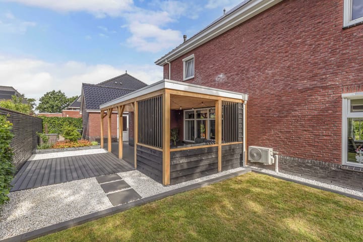 Foto 42 van Hege Kamp 44