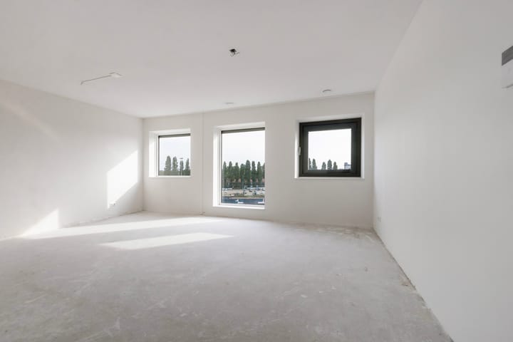 Foto 10 van Korte Parallelweg 63