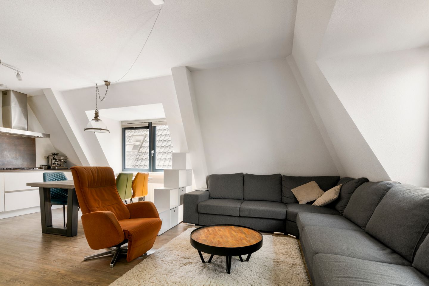 Photo 4 of Hofland 8-B