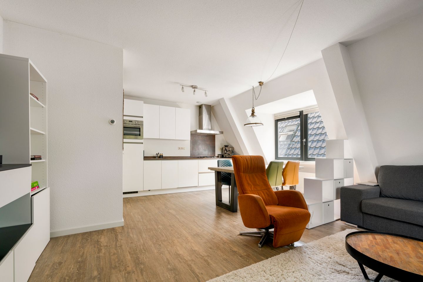 Photo 5 of Hofland 8-B